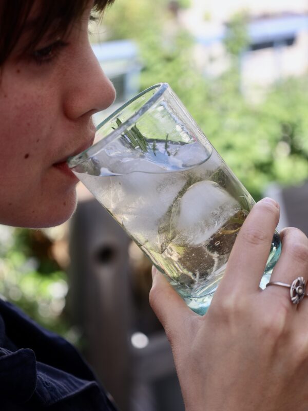 la-soufflerie-murano-grand-transparent-drinking-glass-mouth-blown-recycled-glass