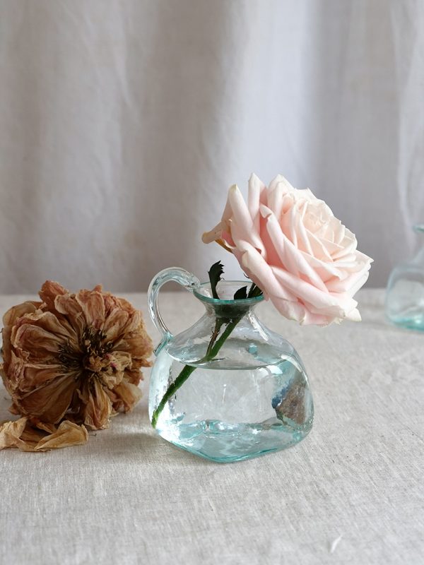 la-soufflerie-bagno-carre-avec-anse-transparent-mouth-blown-recycled-glass