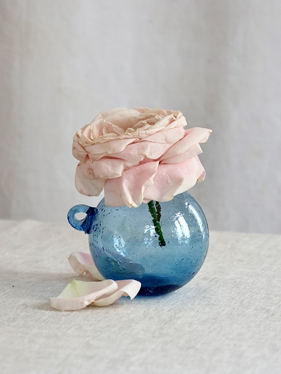 la-soufflerie-vaso-transparent-mouth-blown-recycled-glass