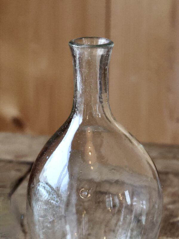 la-soufflerie-rotonda-transparent-carafe-mouth-blown-recycled-glass