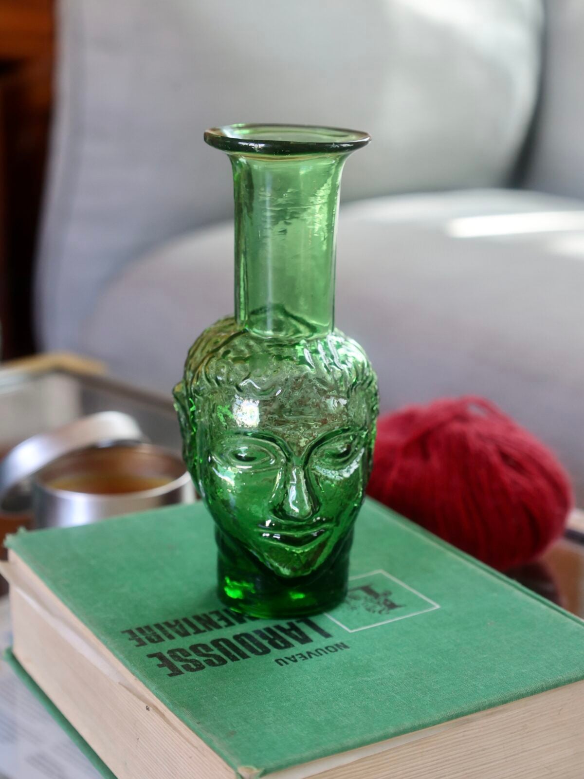 vase-tete-green-face-vase-mouth-blown-recycled-glass