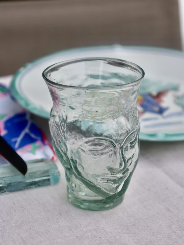 la-soufflerie-verre-tete-transparent-face-shaped-drinking-glass-mouth-blown-recycled-glass