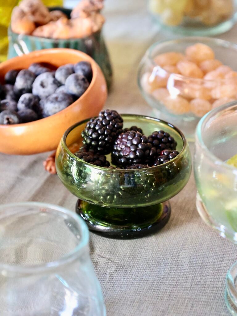Bol en verre recyclé soufflé à la bouche