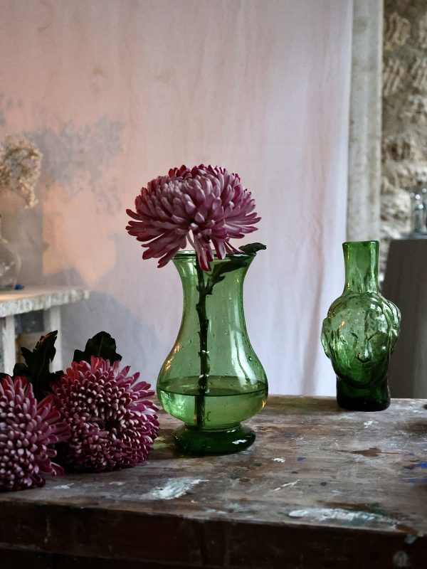 la-soufflerie-pichet-olive-mouth-blown-recycled-glass