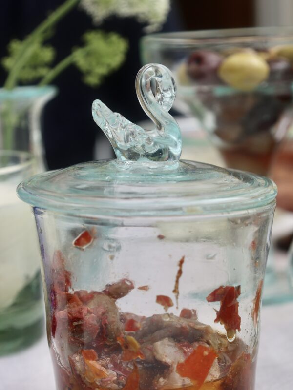 la-soufflerie-swan-transparent-glass-lid-mouth-blown-recycled-glass