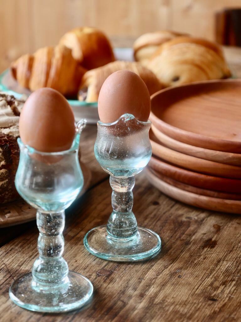 coctier-transparent-egg-cup-mouth-blown-recycled-glass