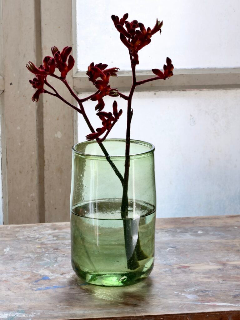 la-soufflerie-vase-droit-vert-fume-vase-souffle-bouche