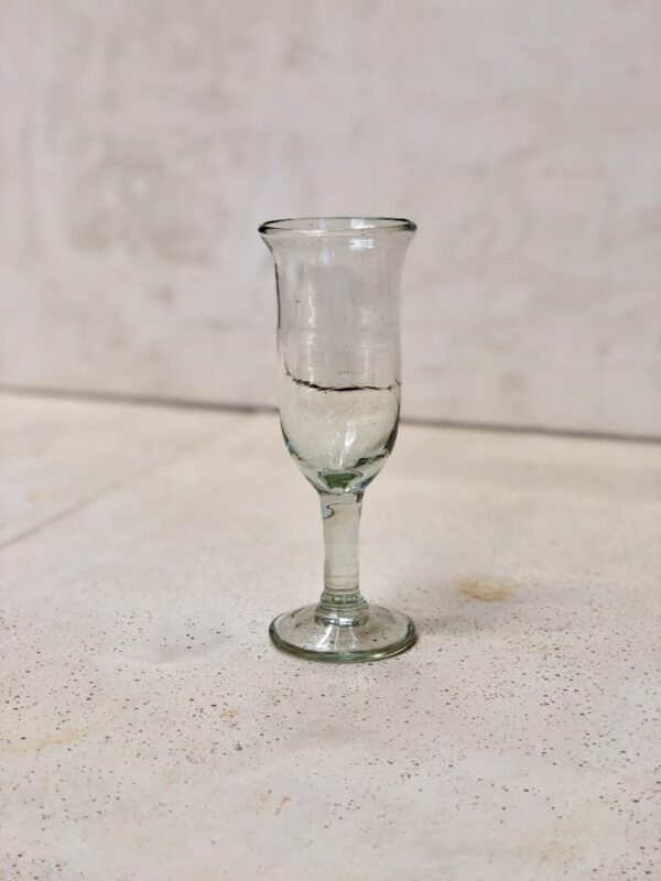 la-soufflerie-tulipe-transparent-mouth-blown-recycled-glass
