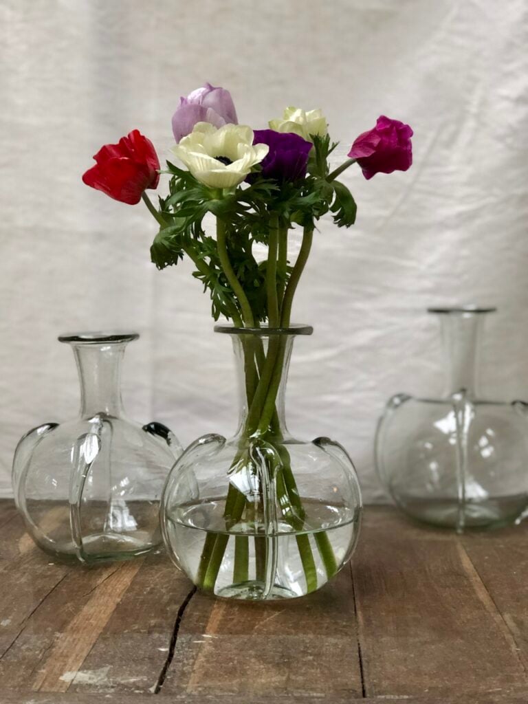 la-soufflerie-moravia-carafe-with-flowers-mouth-blown-recycled-glass