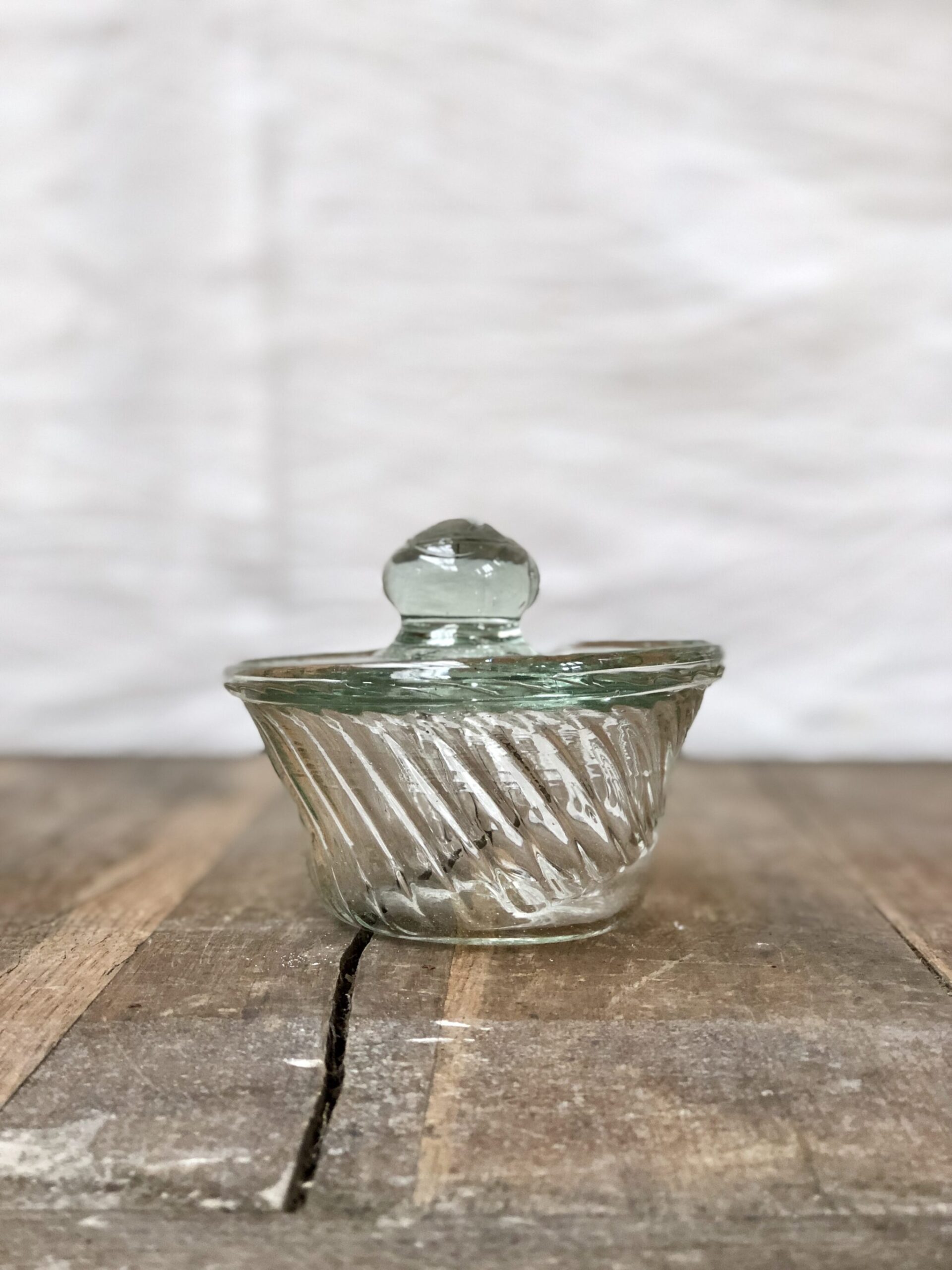 la-soufflerie-cicchetti-transparent-mouth-blown-recycled-glass