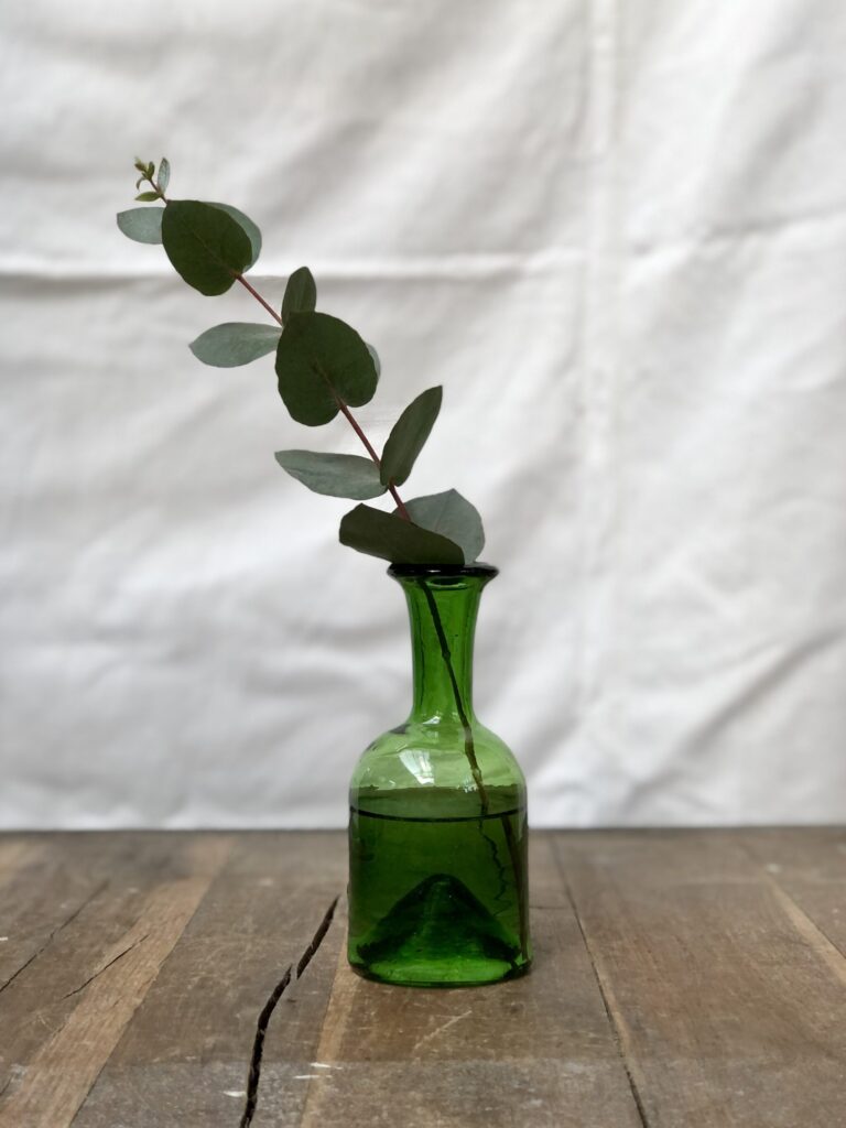 la-soufflerie-jermane-olive-bud-vase-mouth-blown-recycled-glass