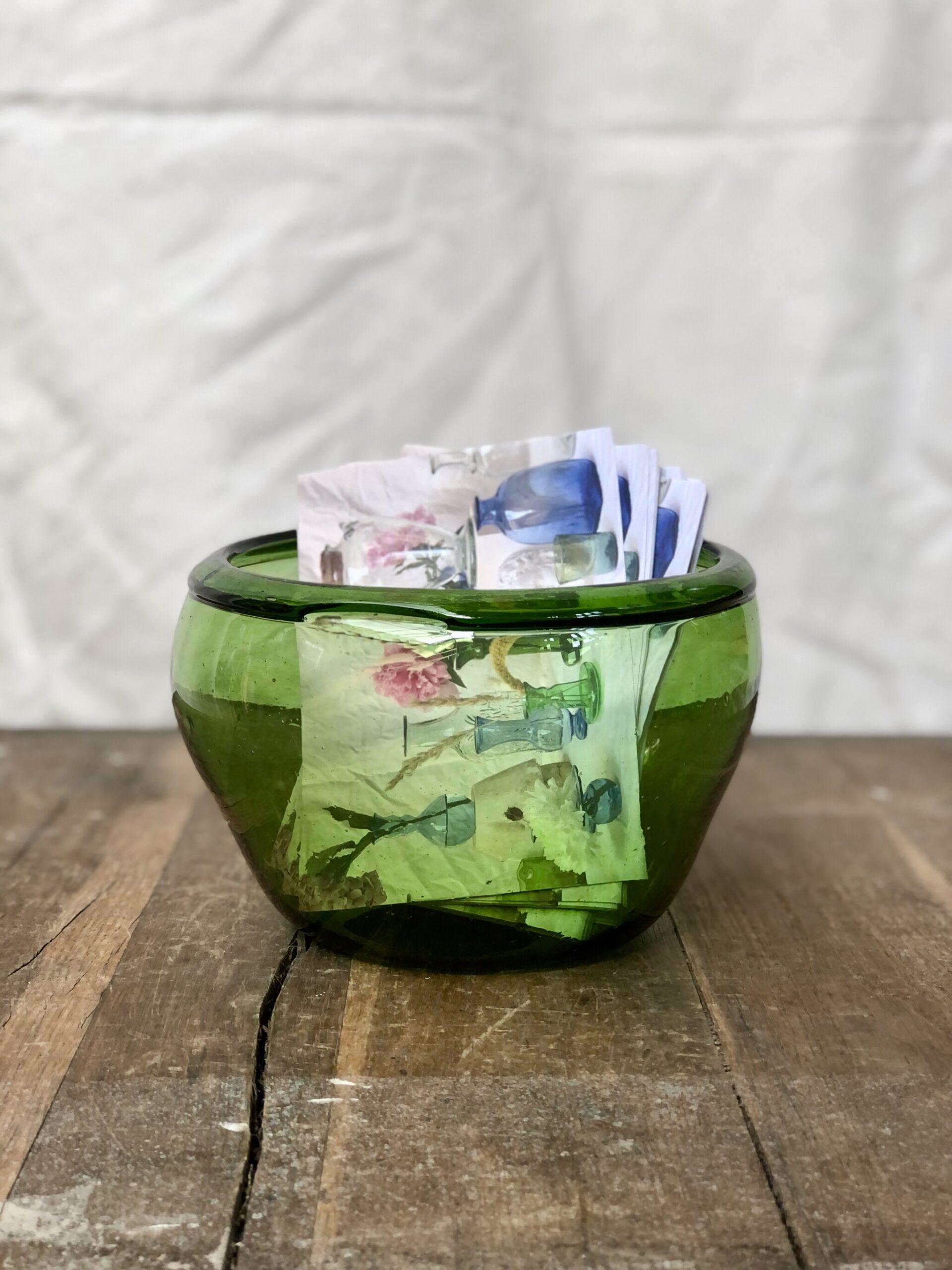 la-soufflerie-nicoise-olive-salad-bowl-mouth-blown-recycled-glass