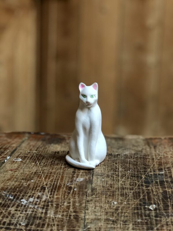la-soufflerie-rosine-cat-shaped-plaster-sculpture