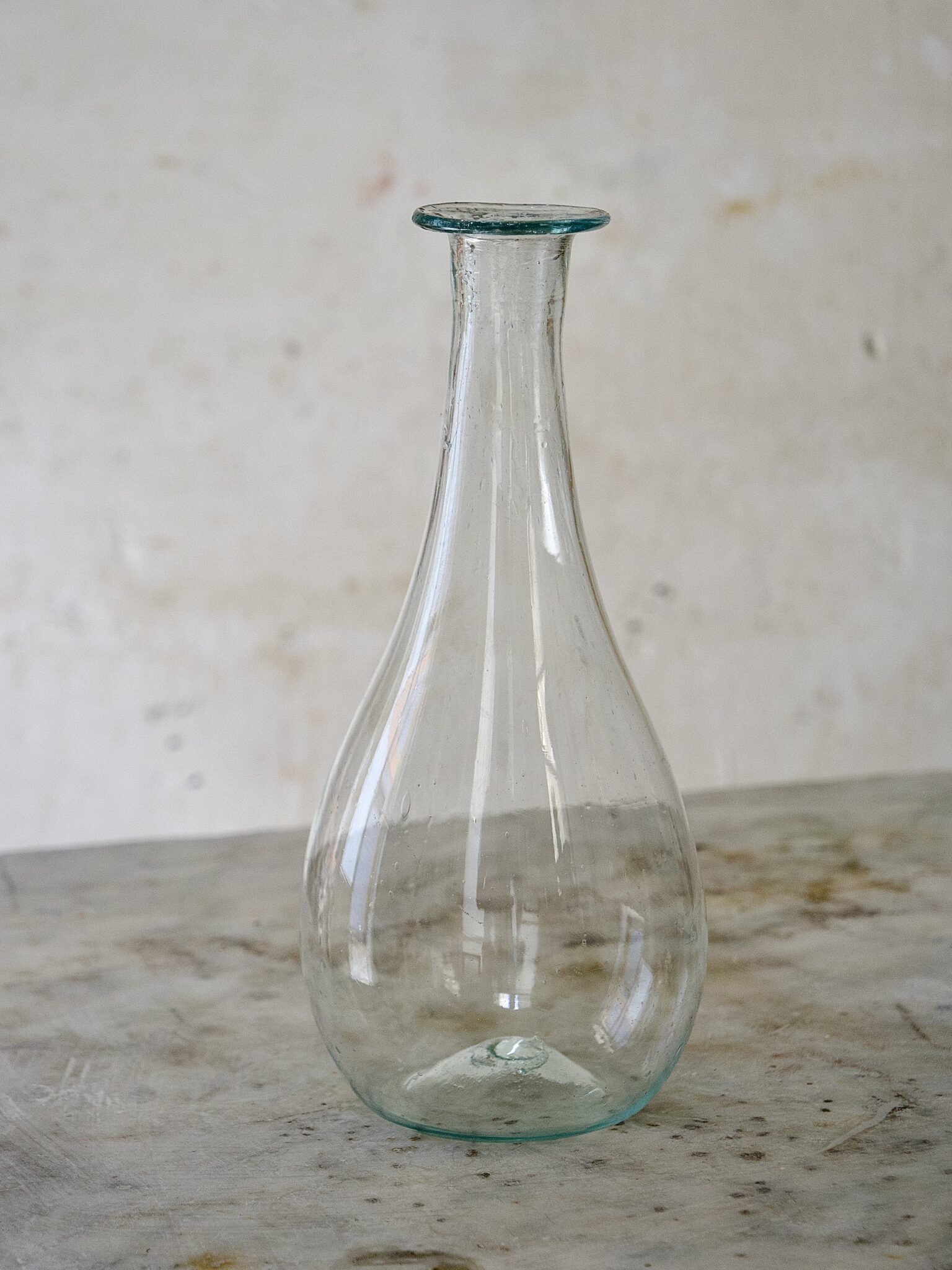 la-soufflerie-bistrot-long-transparent-mouth-blown-recycled-glass