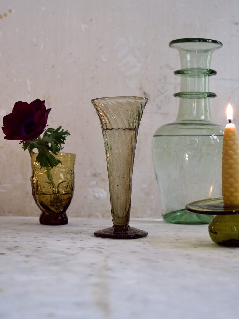 la-soufflerie-flute-fume-mouth-blown-recycled-glass
