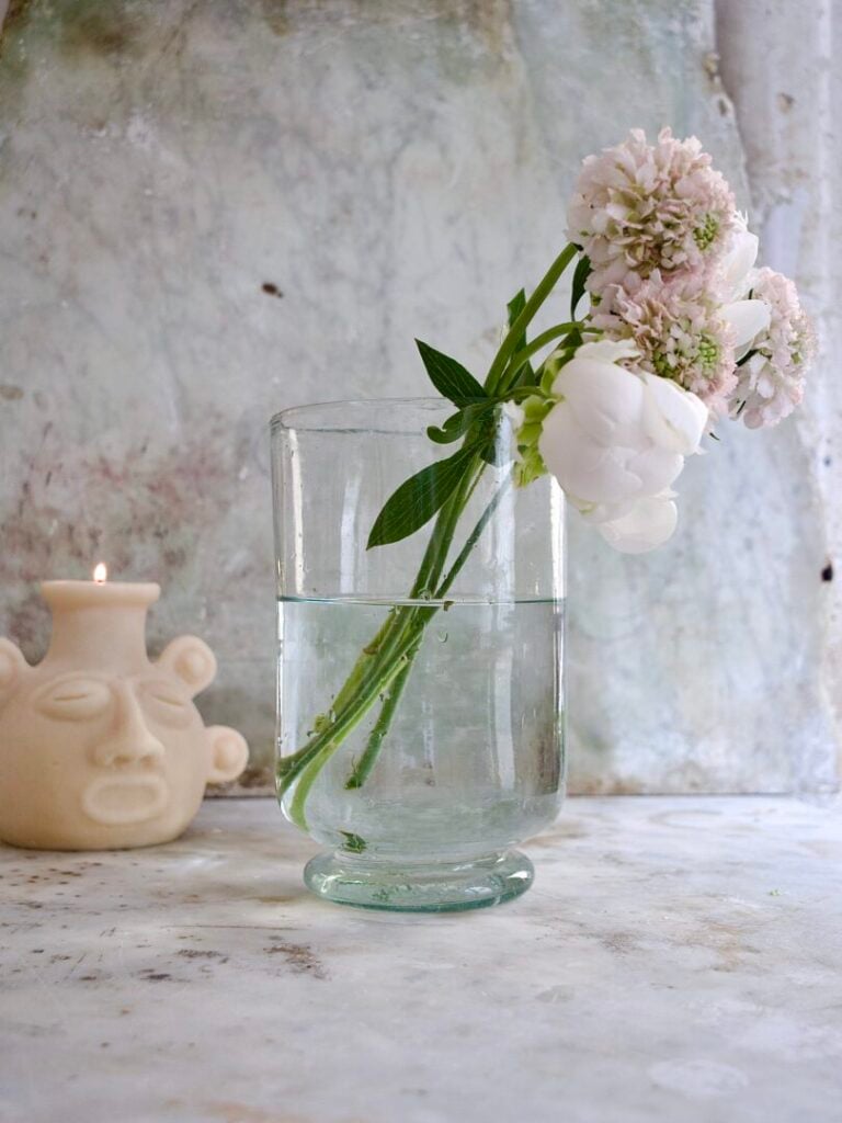 la-soufflerie-pied-douche-transparent-mouth-blown-recycled-glass