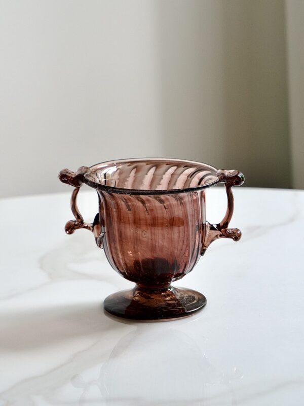 la-soufflerie-rita-framboise-mouth-blown-recycled-glass