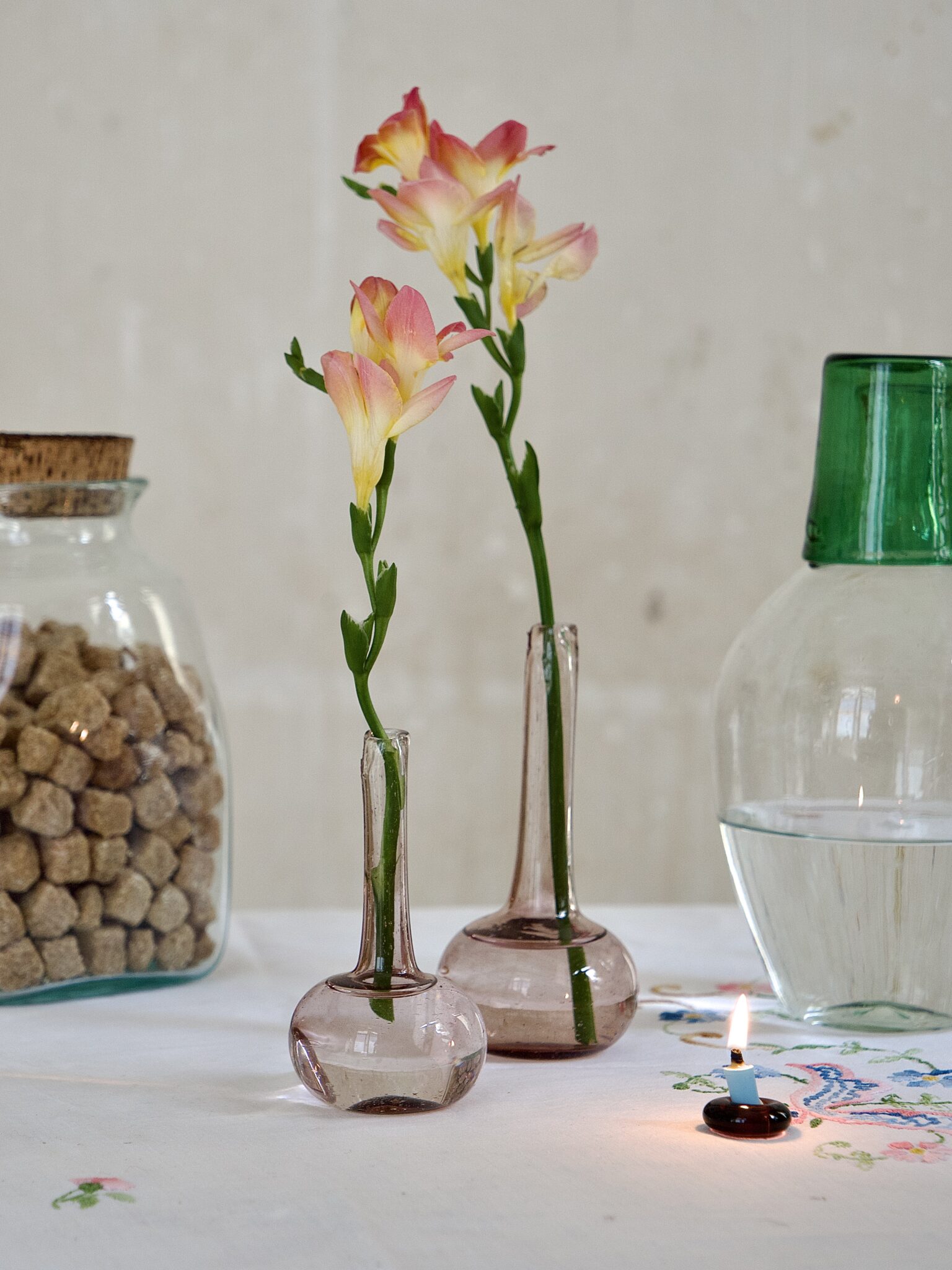 la-soufflerie-sam-small-framboise-bud-vase-mouth-blown-recycled-glass