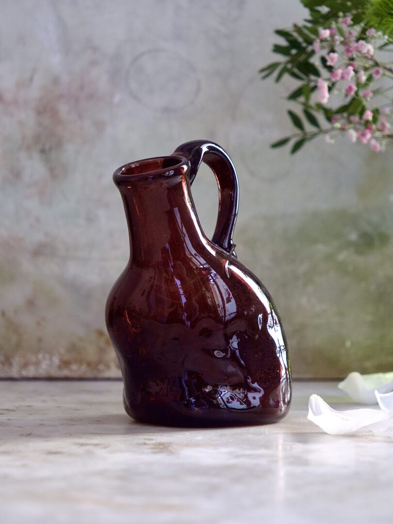 la-soufflerie-rock-carafe-with-handle-framboise-drinkware-carafe-mouth-blown-recycled-glass