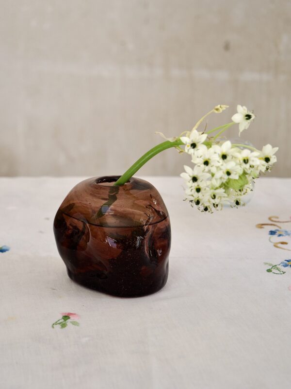 la-soufflerie-rock-vase-framboise-mouth-blown-recycled-glass