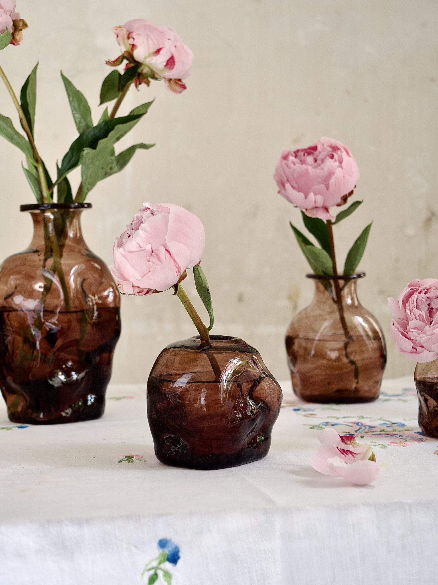 la-soufflerie-rock-vase-framboise-mouth-blown-recycled-glass
