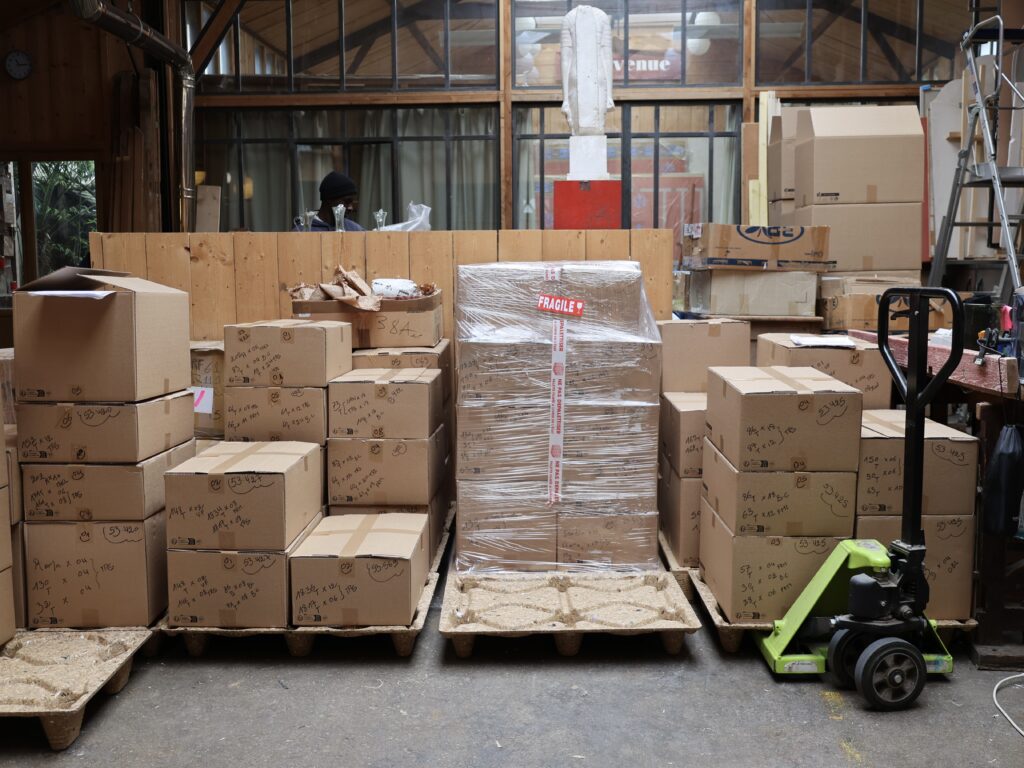 la-soufflerie-atelier-studio-gentilly-packing-orders