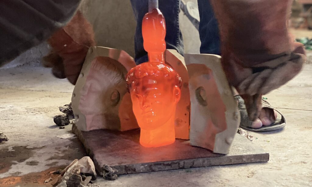 la-soufflerie-sebastien-glass-blowing-mouth-blown-recycled-glass
