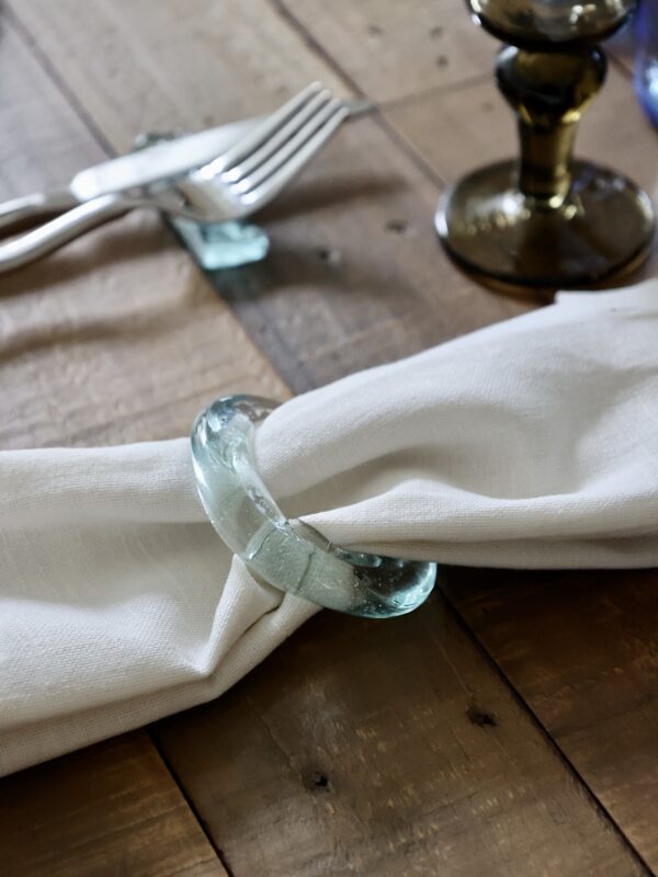 napkin-holder-transparent-accesory-hand-blown-recycled-glass