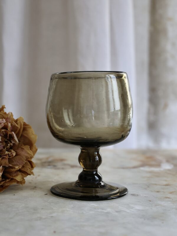 la-soufflerie-red-wine-glass-fume-hand-blown-recycled-glass