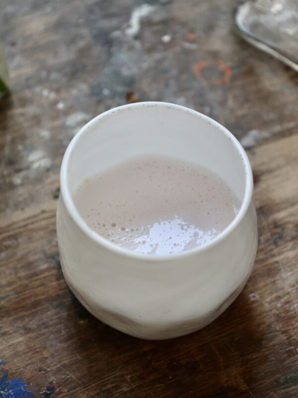 verre-bosselé-white-drinking-glass