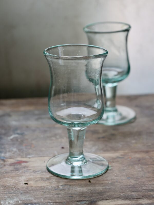 bordeaux-baby-transparent-drinking-glass-stem-glass