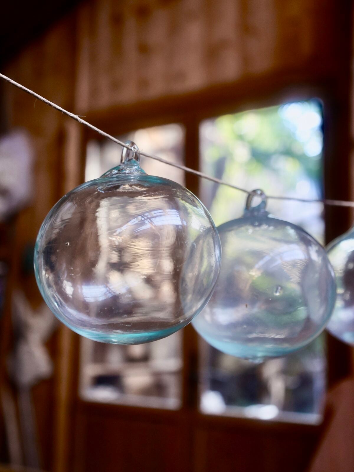 la-soufflerie-boule-transparent-10cm-boule-de-noël-bouche-soufflée-verre-recyclé