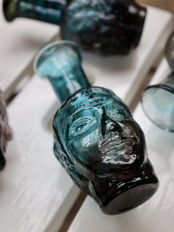 vase-tete-purple-turquoise-bud-vase-head-face-vase-mouth-blown-recycled-glass