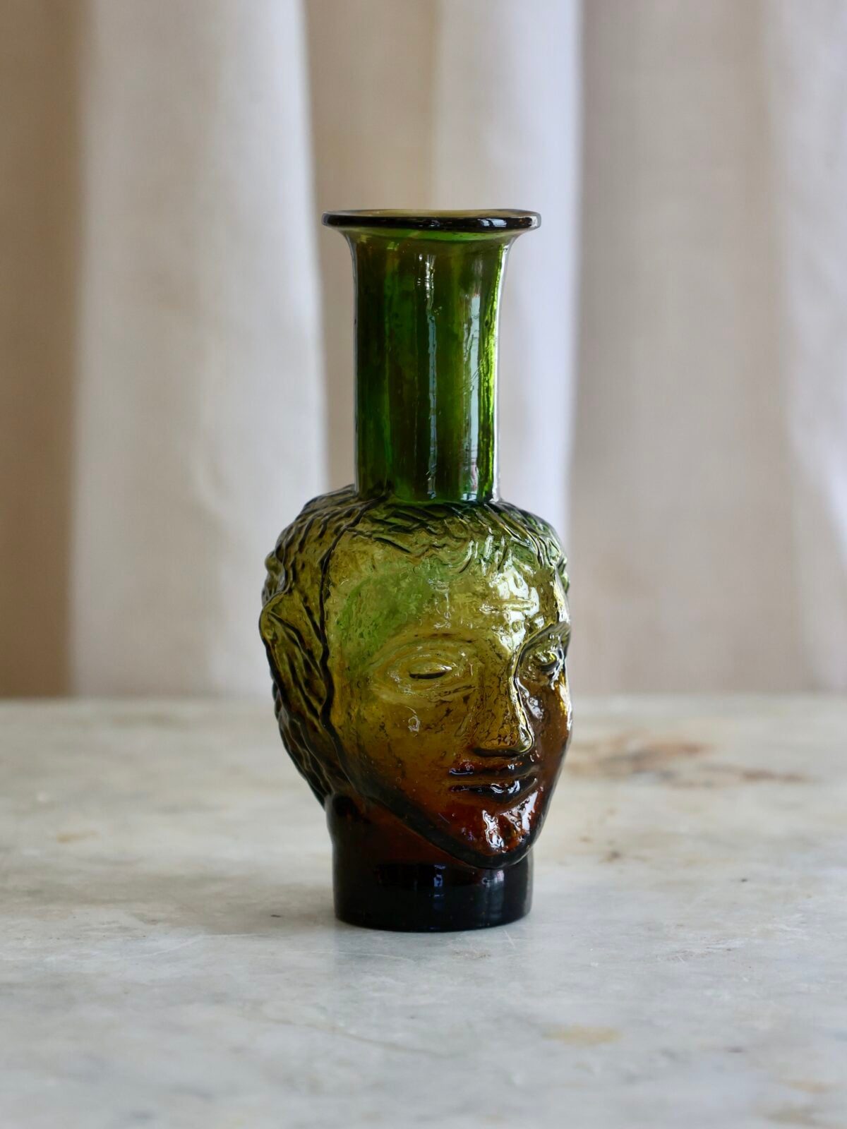 vase-tete-lang-face-vase-mouth-blown-recycled-glass