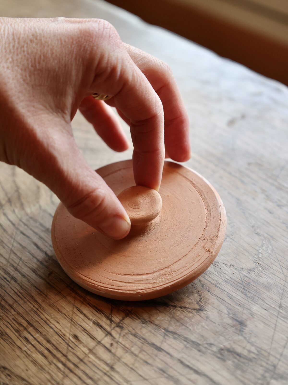 bouchon-terracotta-8cm-lid-handmade