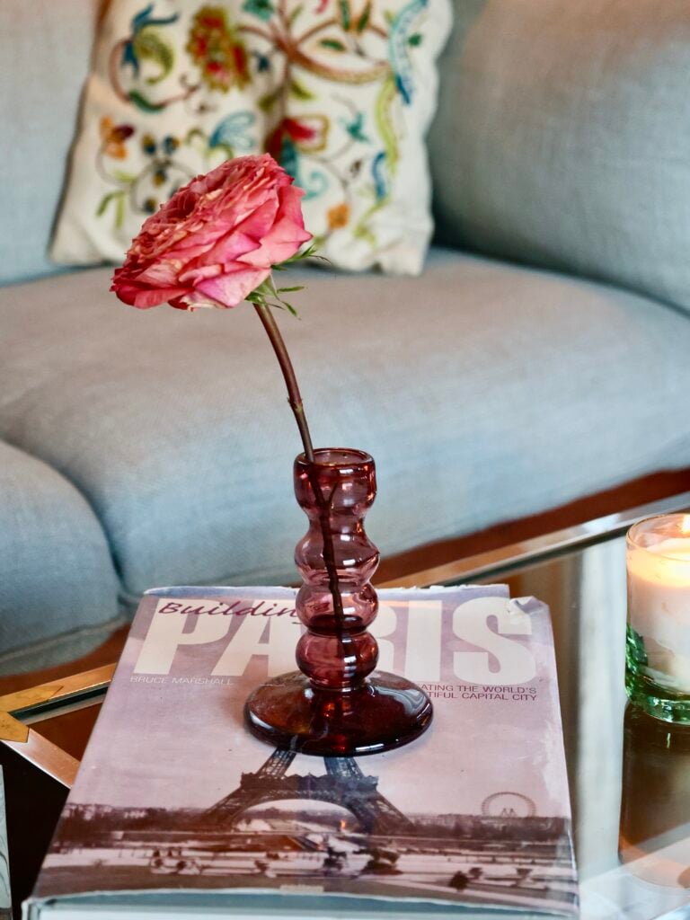 bougeoir-bulles-framboise-candle-holder-bud-vases-mouth-blown-recycled-glass