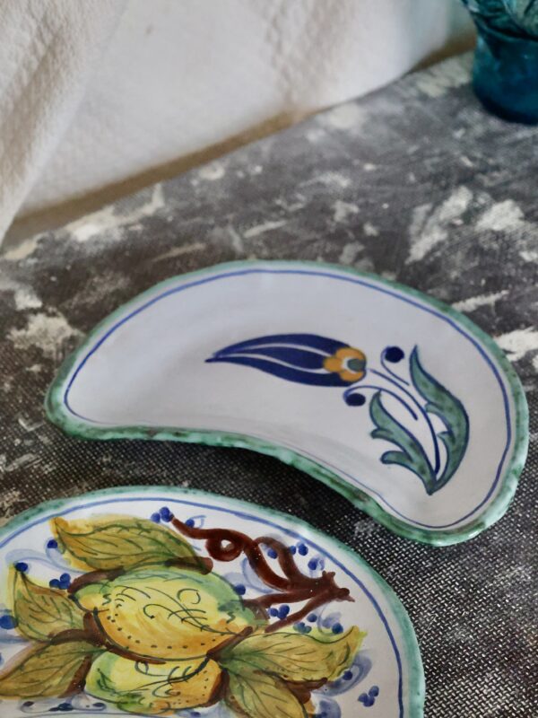 demi-lune-grece-plate-tableware-handmade-terracotta