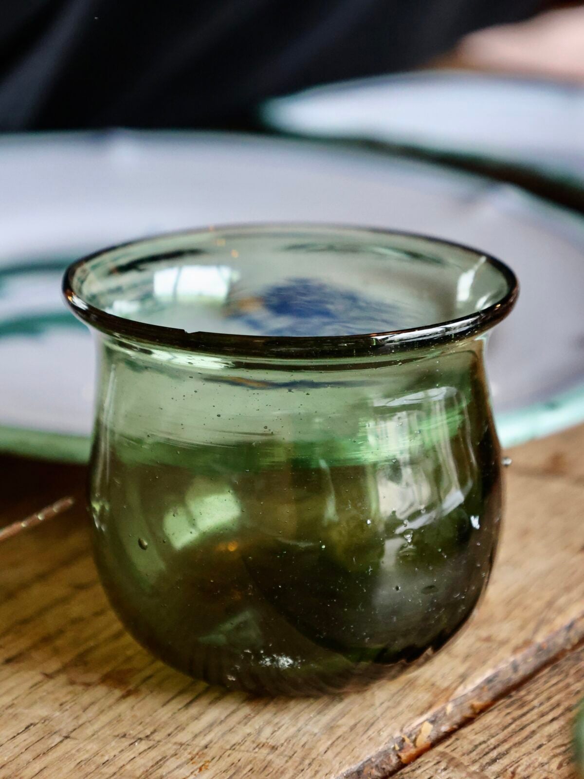 pocula-large-vert-fumé-drinkware-tumbler-water-glass-mouth-blown-recycled-glass