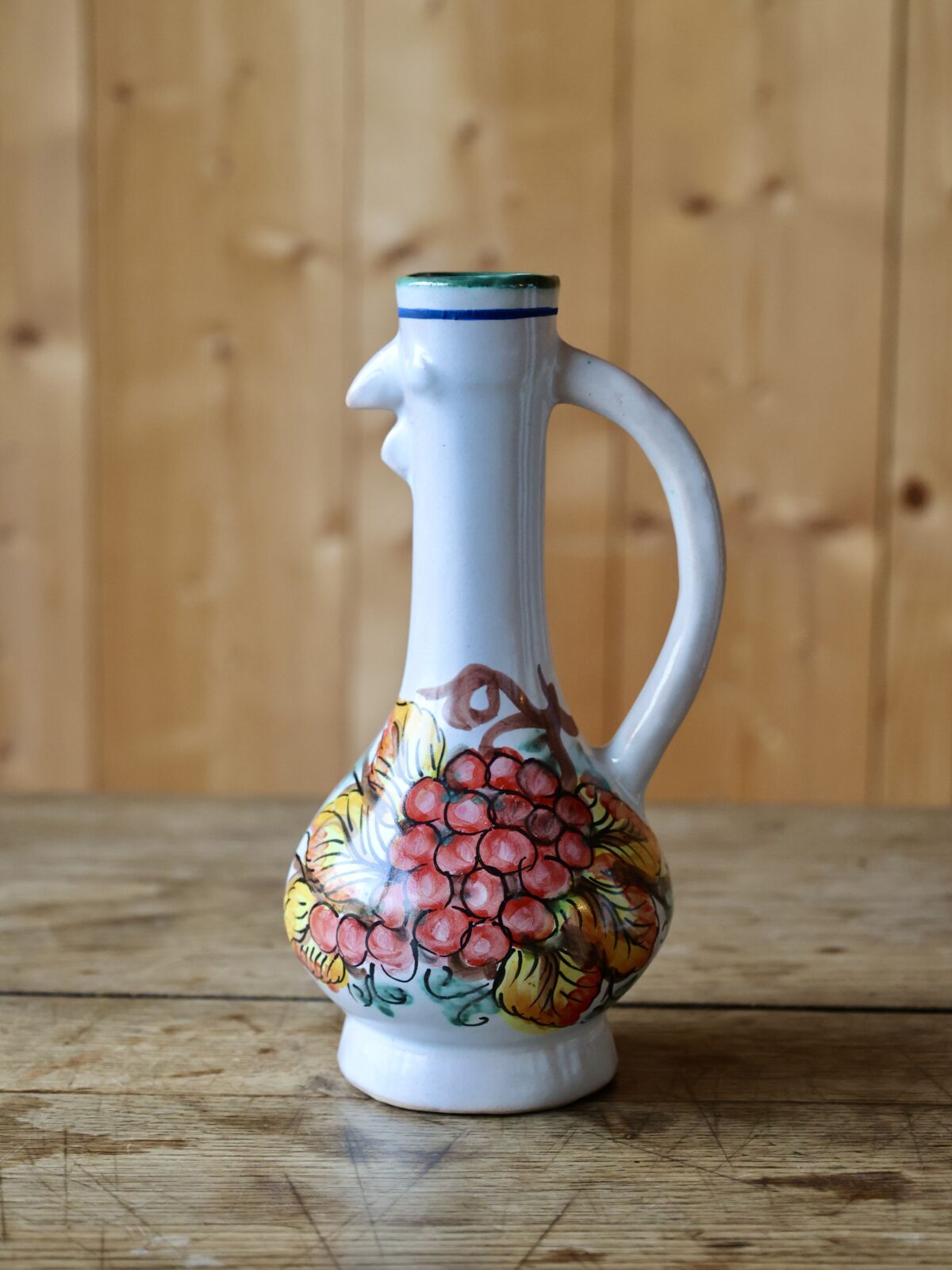 poule-raisin-handmade-terracotta-vase
