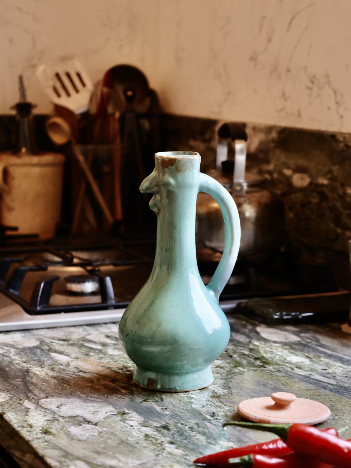 poule-turquoise-handmade-terracotta-vase