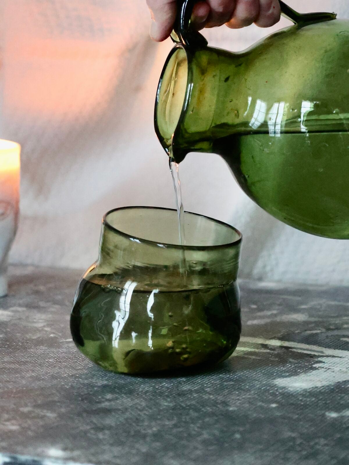 rock-glass-vert-fumé-drinkware-tumbler-water-glass-mouth-blown-recycled-glass