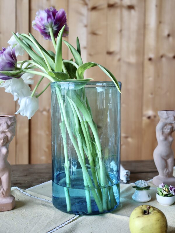 vase-droit-turquoise-hurricane-vase-mouth-blown-recycled-glass