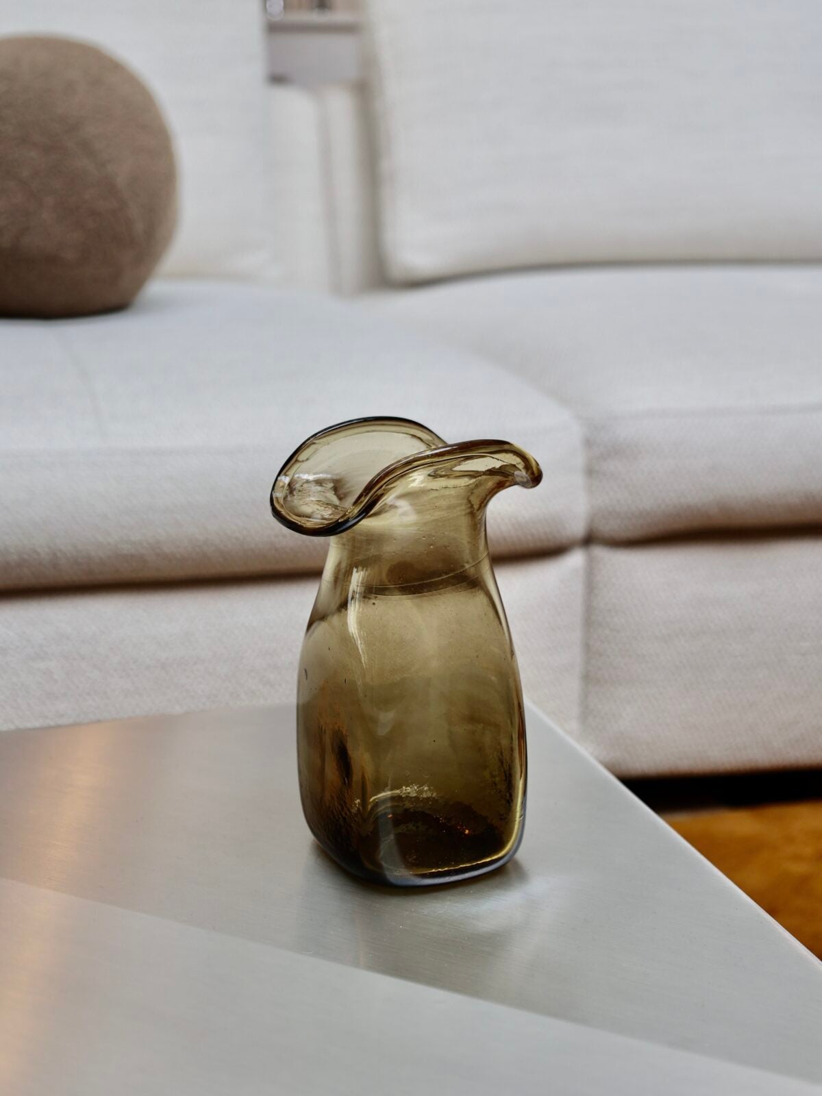 punch-fume-pitcher-vase-mouth-blown-recycled-glass