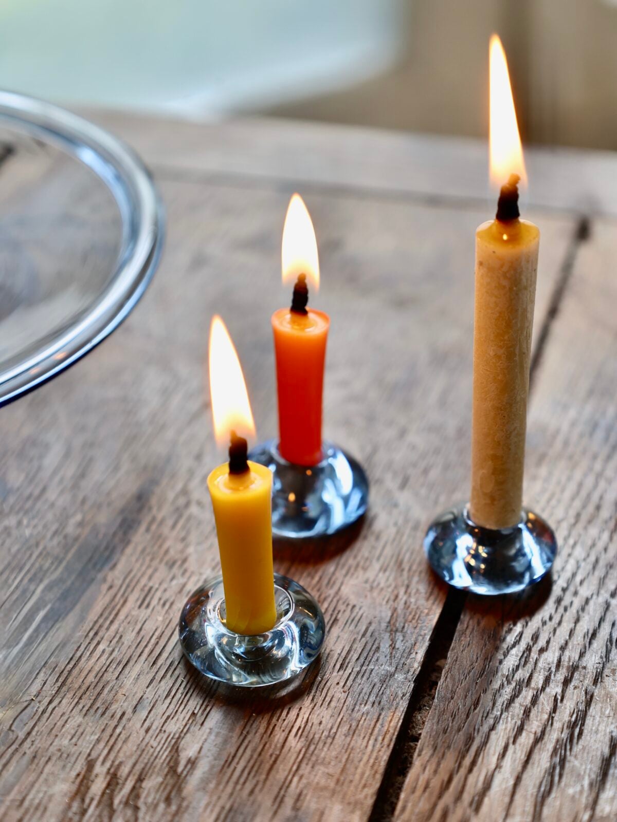 la-soufflerie-candle-ring-light-blue-candles-candle-holder-mouth-blown-recycled-glass