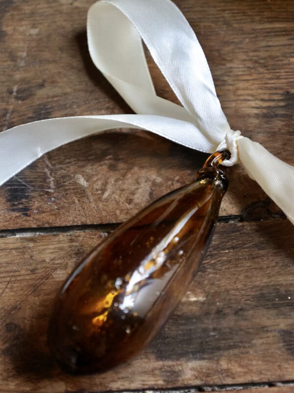 boule-12-cm-dark-brown-handmade-recycled-glass
