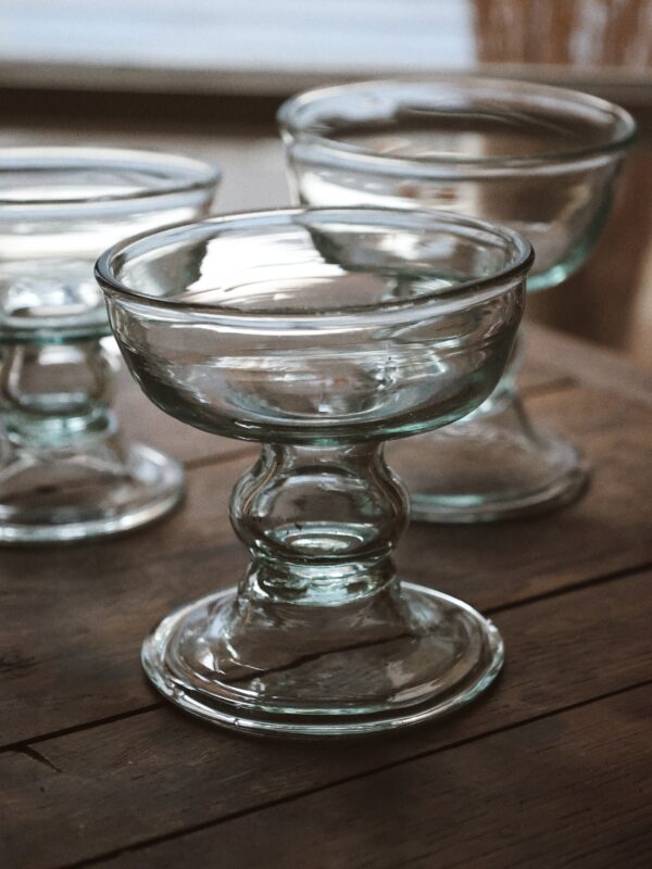 Verre à boire artisanal en verre recyclé